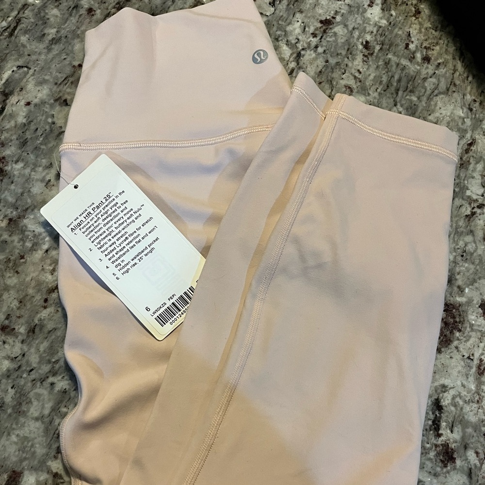 LuluLemon light pink Align pant 25” NWT size 6